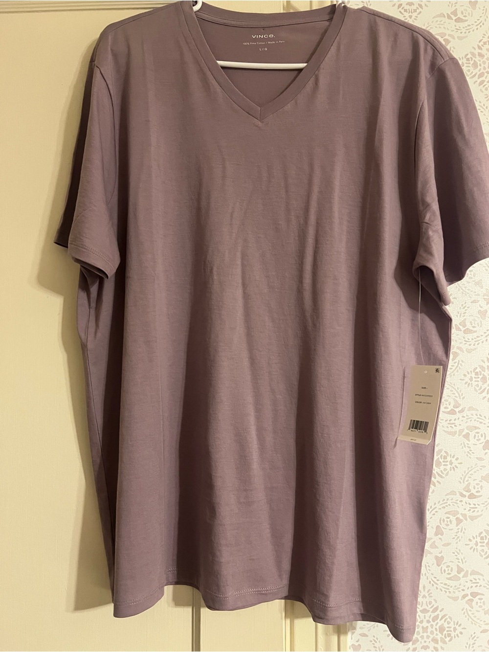 Vince Men's V-Neck Tee in Dusty Mauve